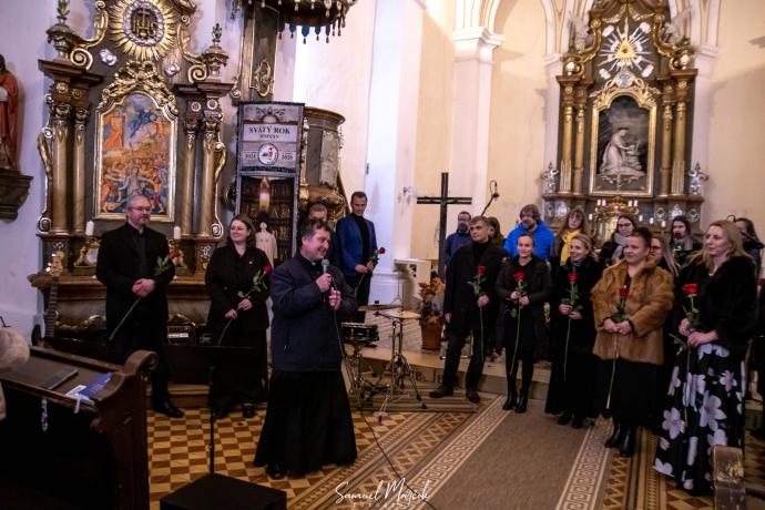beneficny-koncert-na-obnovu-kostola-sv-marie-magdaleny-a-hradboveho-muru-v-lubietovej